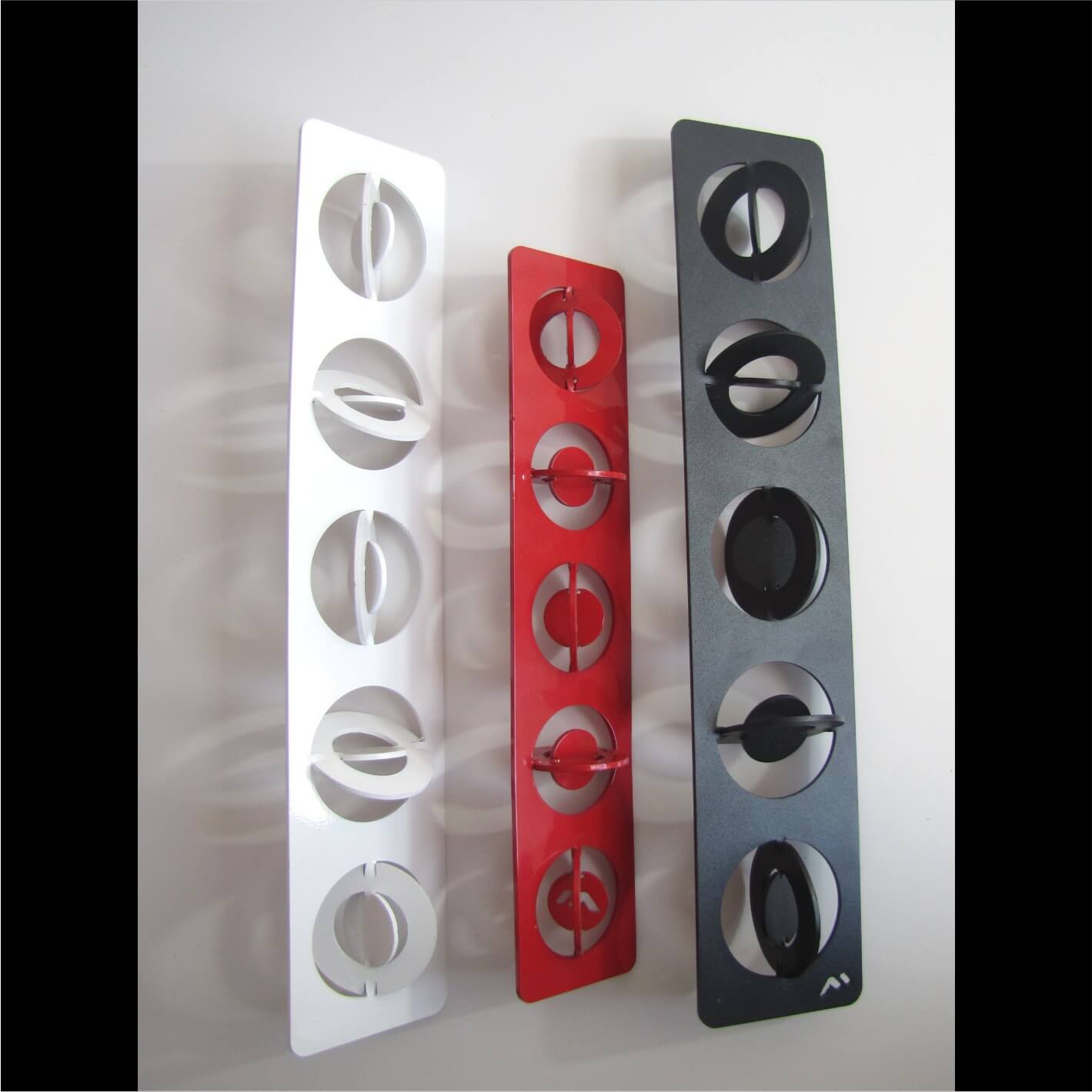 Urbanos Blanco, Rojo y Negro