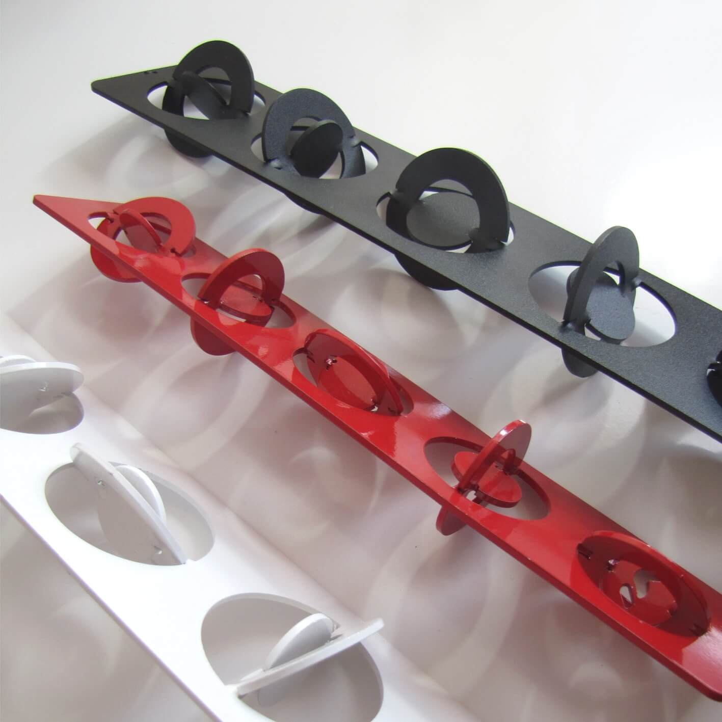 Urbanos Blanco, Rojo y Negro