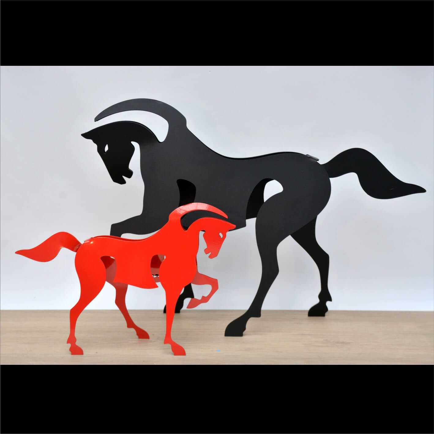 Caballos de Paso Rojo y Negro