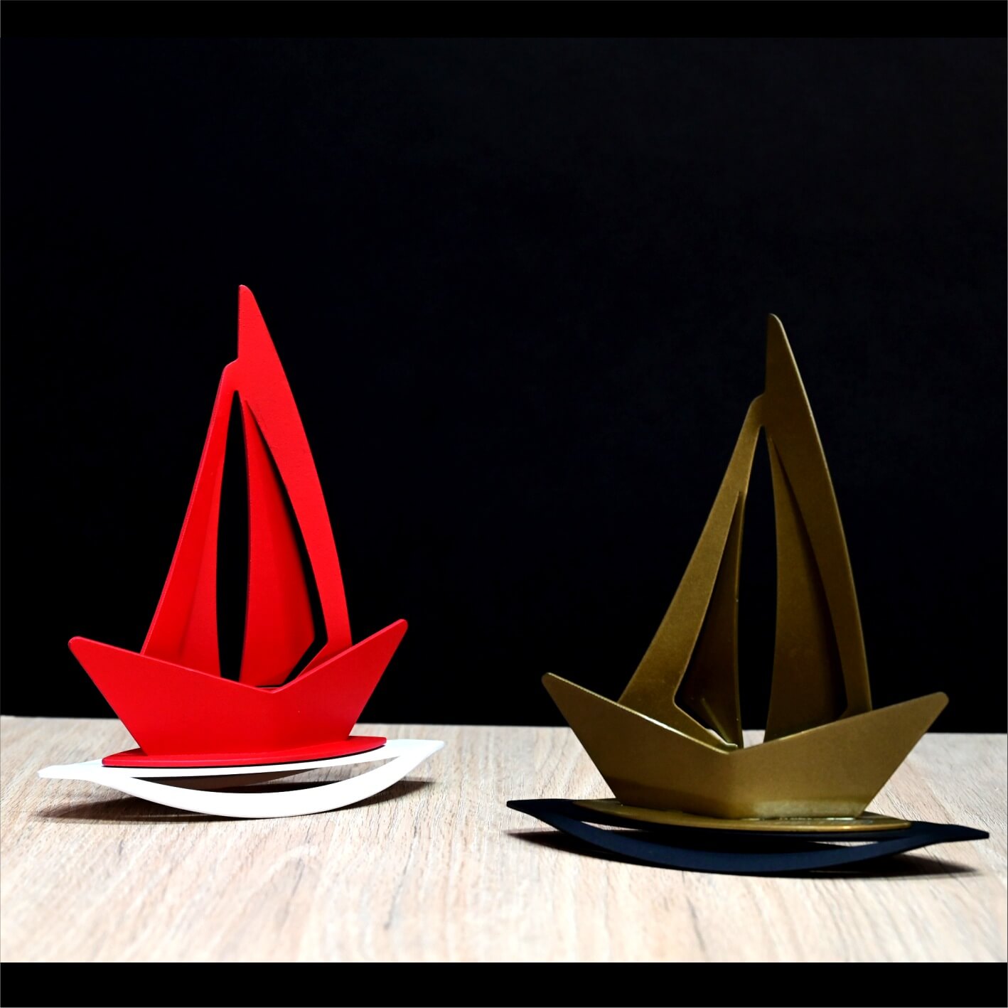 Veleros Rojo y Dorado