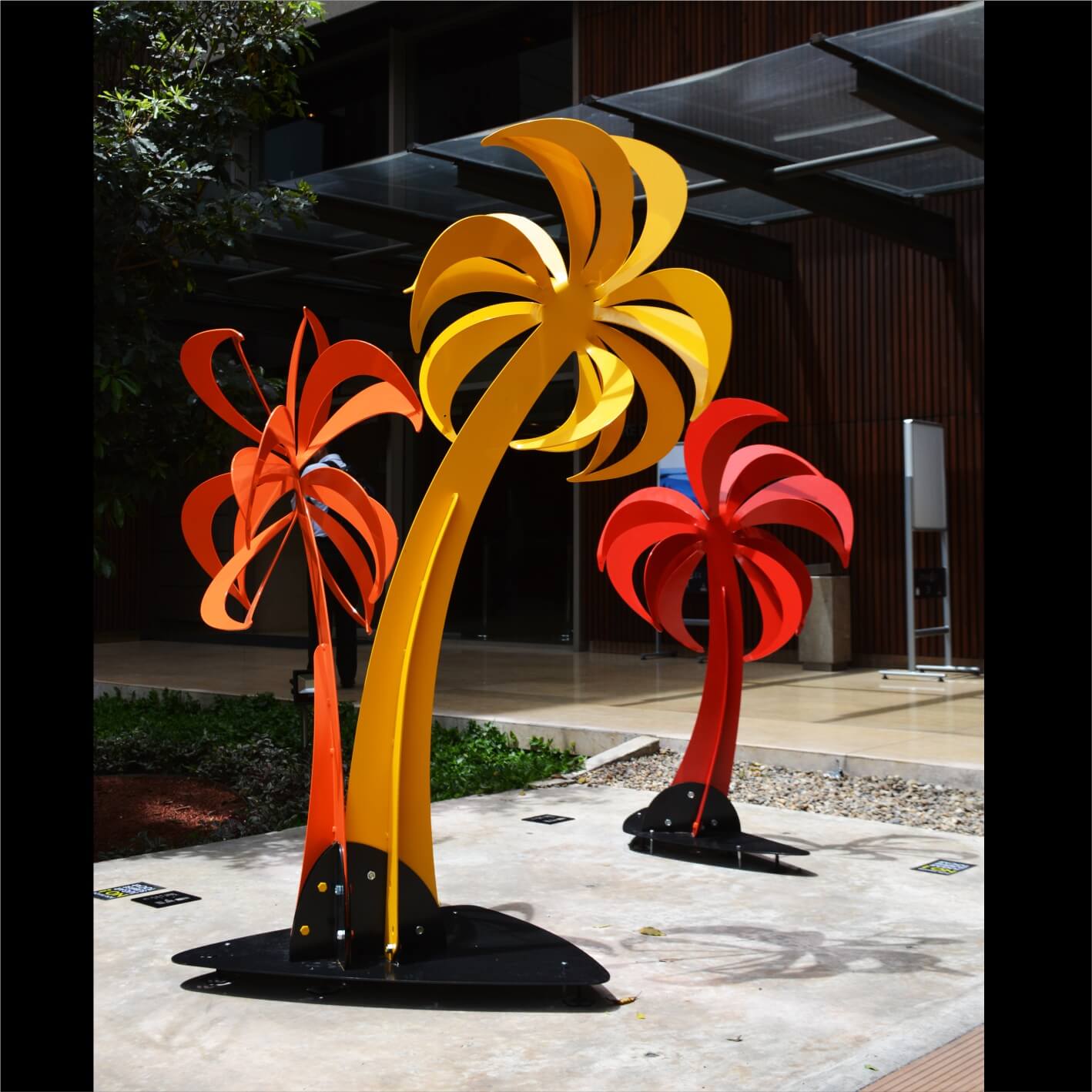 Palmas Naranja, Amarilla y Roja