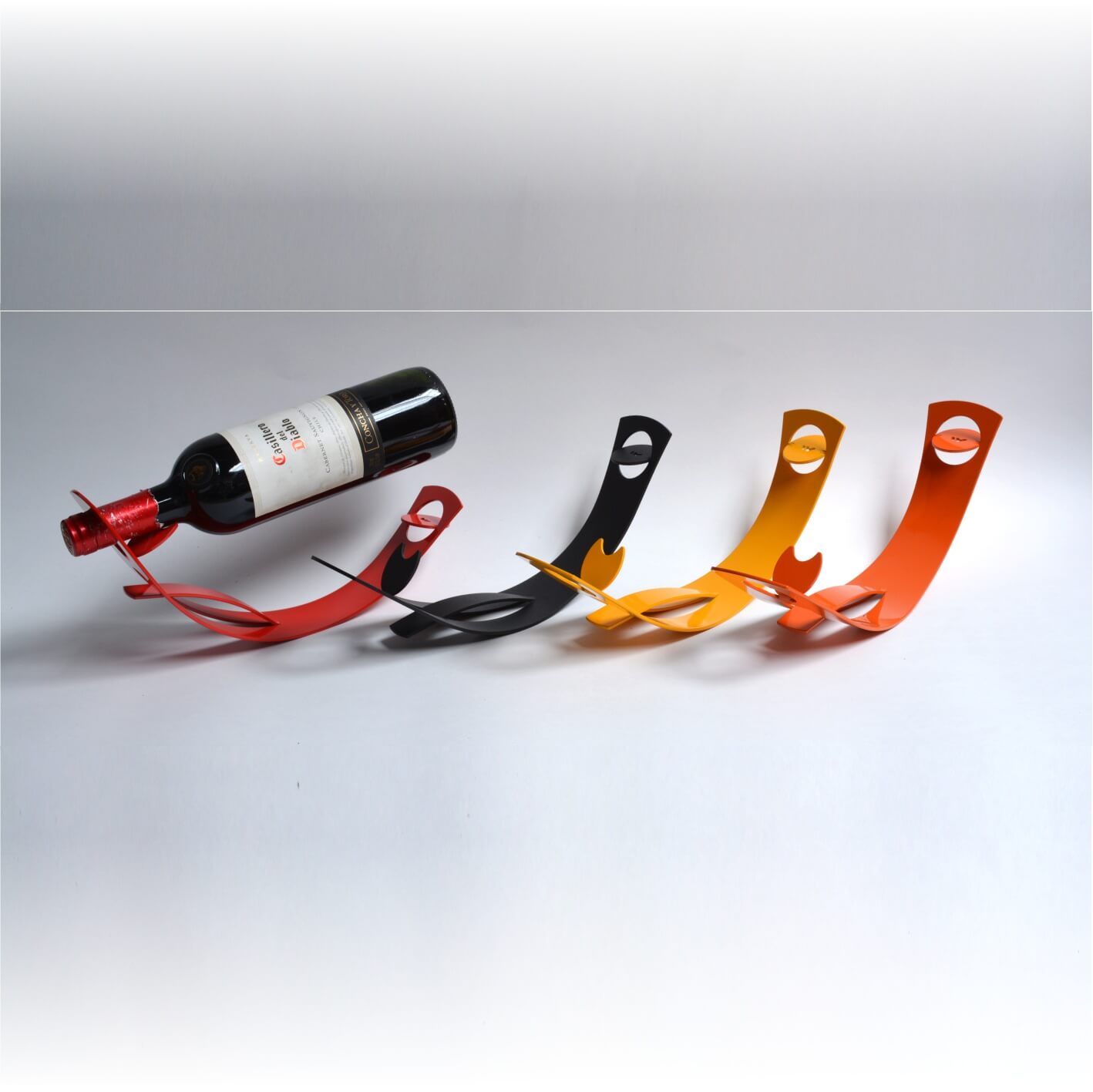 Portabotellas en Arco Rojo, Negro, Amarillo y Naranja