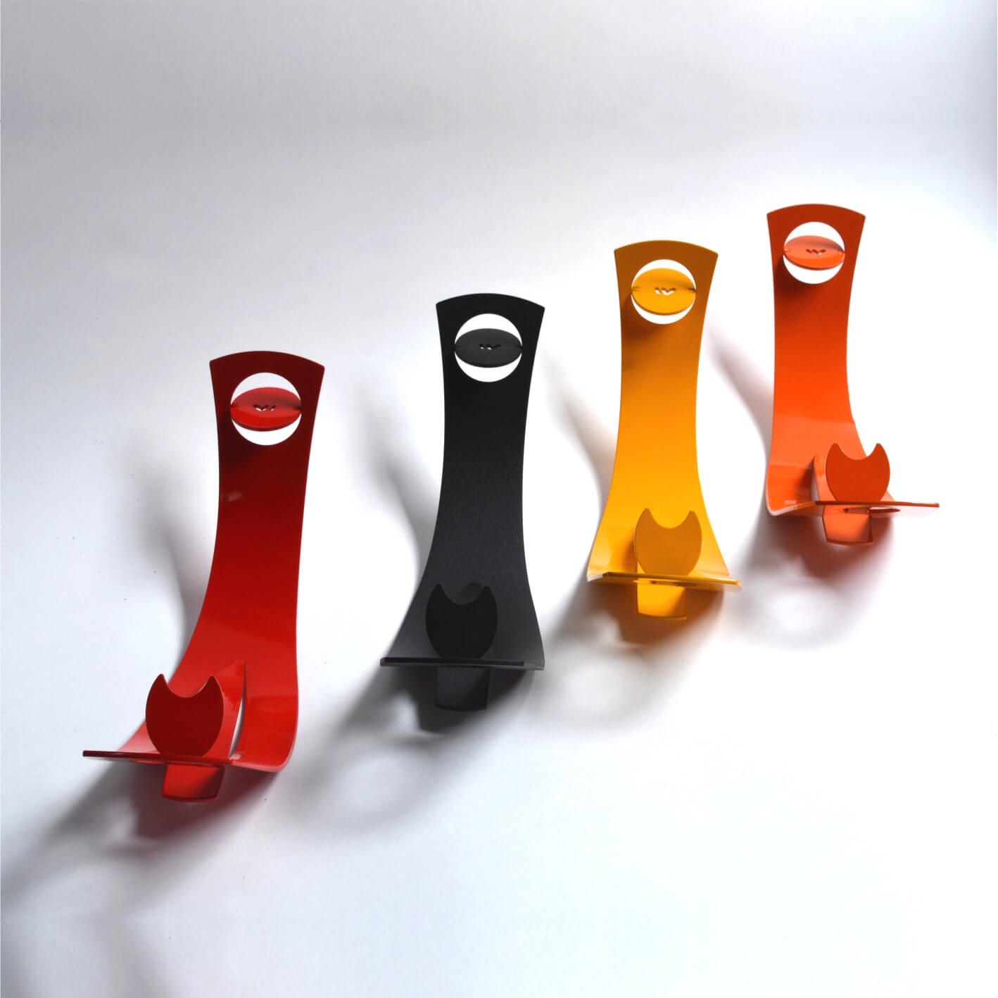 Portabotellas en Arco Rojo, Negro, Amarillo y Naranja