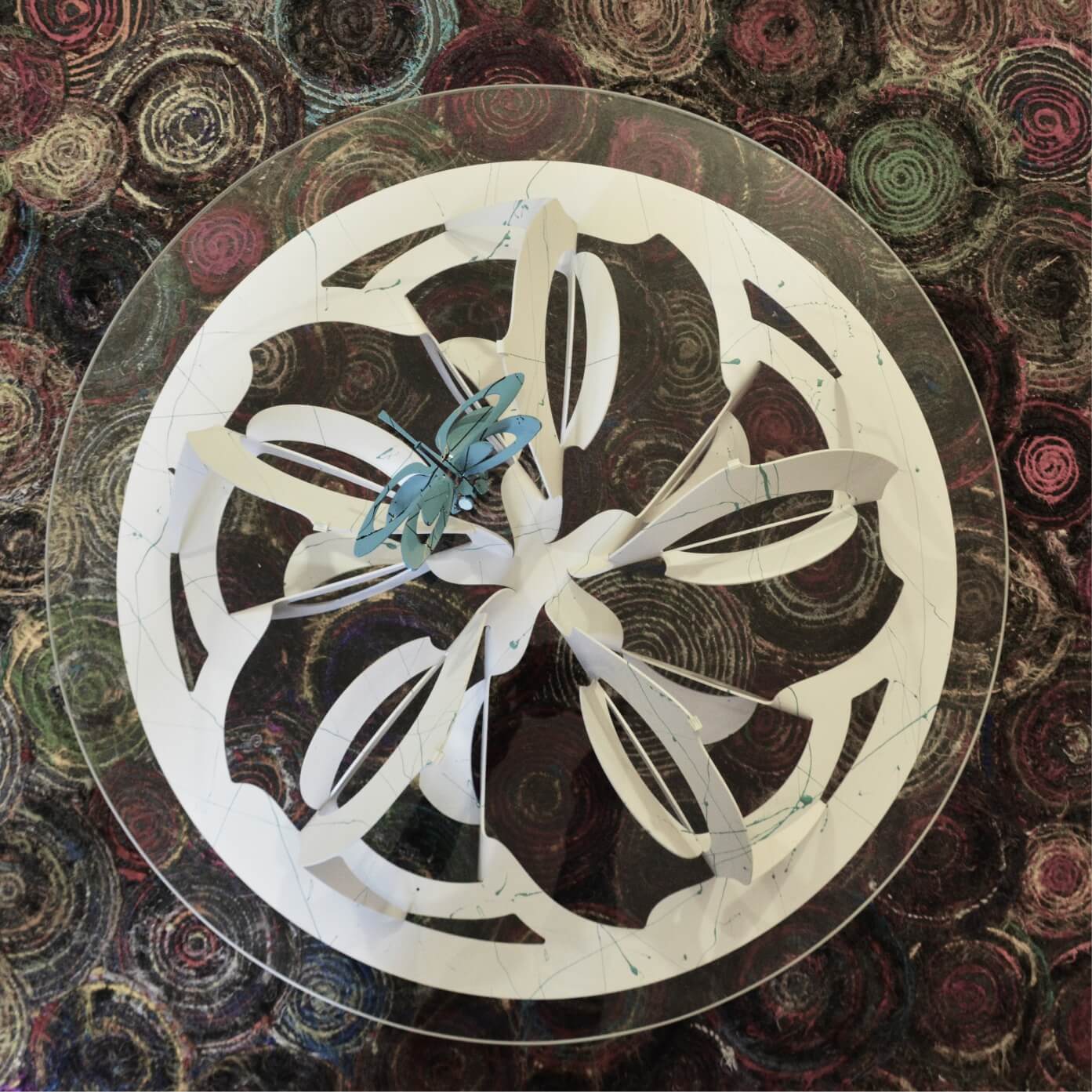 Dahlia Blanca con Salpicaduras Verdes