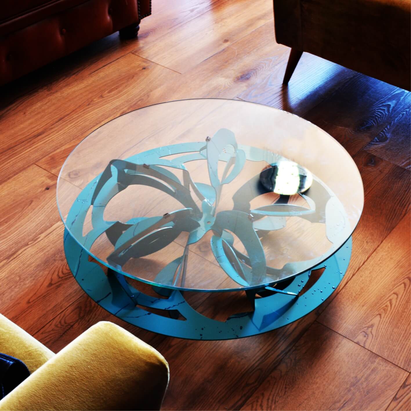 Dahlia Turquesa con Salpicaduras Azules